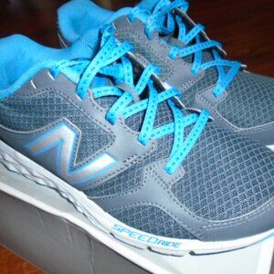 NWOT - Women's New Balance Running Shoes - Size 8D